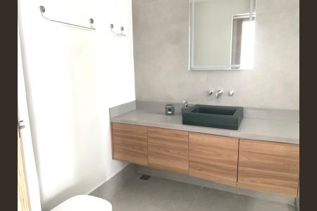 Apartamento à venda com 90m², 2 quartos e 2 vagas Apartamento à venda com 90m², 2 quartos e 2 vagasBanheiro