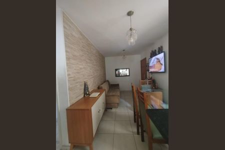 Apartamento à venda com 2 quartos, 45m² em Cabral, Contagem
