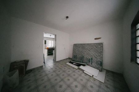 Casa para alugar com 25m², 1 quarto e sem vaga