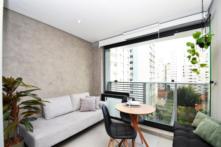 Studio para alugar com 28m², 1 quarto e sem vaga Studio para alugar com 28m², 1 quarto e sem vagavaranda sala de estar e jantar