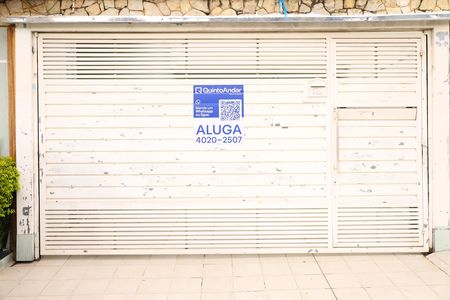Casa para alugar com 65m², 2 quartos e 2 vagasPlaca GRANDE instalada na fachada do imóvel no dia 20/06/2026 - Código da placa: MURN-80