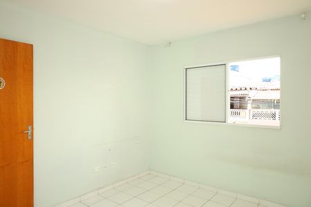 Casa para alugar com 65m², 2 quartos e 2 vagasQuarto 1