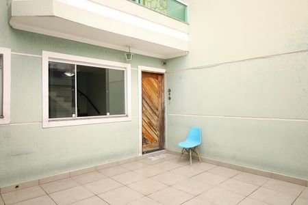 Casa para alugar com 65m², 2 quartos e 2 vagasGaragem e Quintal
