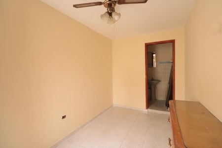 Casa à venda com 215m², 3 quartos e 2 vagasQuarto de Serviço