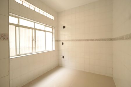Casa à venda com 215m², 3 quartos e 2 vagasCopa