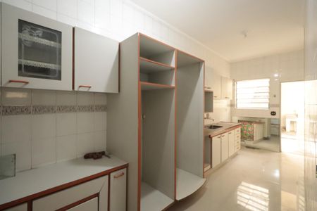Casa à venda com 215m², 3 quartos e 2 vagasCozinha