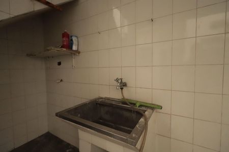 Casa à venda com 215m², 3 quartos e 2 vagasÁrea de Serviço
