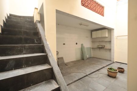 Casa à venda com 215m², 3 quartos e 2 vagasÁrea de Serviço