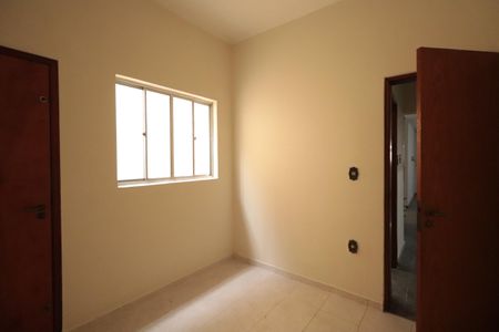 Casa à venda com 215m², 3 quartos e 2 vagasQuarto 3