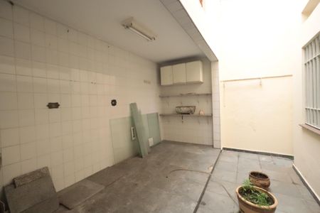 Casa à venda com 215m², 3 quartos e 2 vagasÁrea de Serviço