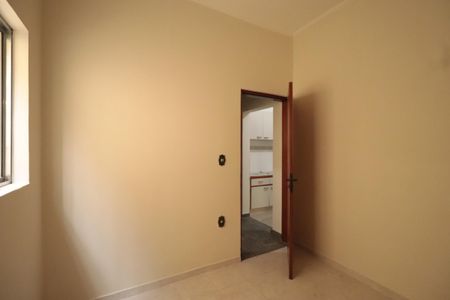 Casa à venda com 215m², 3 quartos e 2 vagasQuarto 3