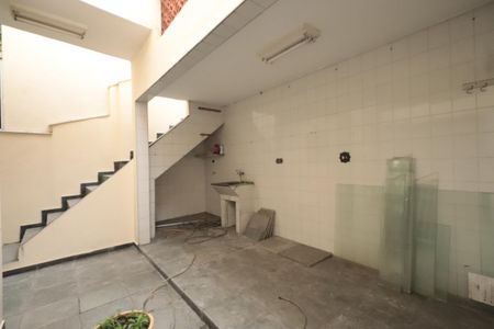 Casa à venda com 215m², 3 quartos e 2 vagasÁrea de Serviço