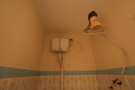 Casa à venda com 215m², 3 quartos e 2 vagasBanheiro de serviço