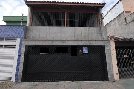 Casa à venda com 215m², 3 quartos e 2 vagasFachada