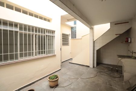 Casa à venda com 215m², 3 quartos e 2 vagasÁrea de Serviço