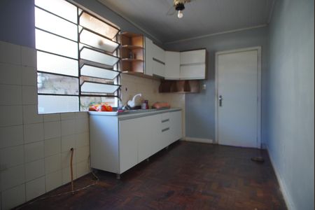 Casa para alugar com 325m², 3 quartos e 3 vagasCozinha