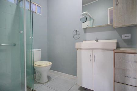 Casa para alugar com 325m², 3 quartos e 3 vagasBanheiro Corredor
