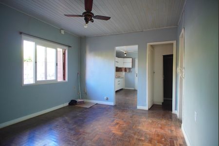 Sala de casa para alugar com 3 quartos, 325m² em Vila Jardim, Porto Alegre