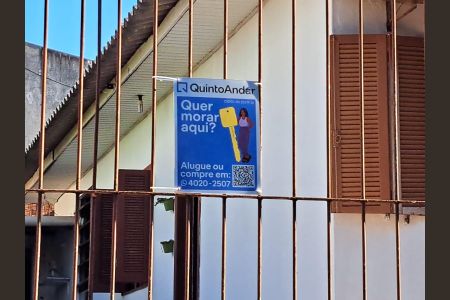 Casa para alugar com 325m², 3 quartos e 3 vagas Casa para alugar com 325m², 3 quartos e 3 vagasPlaca na Fachada