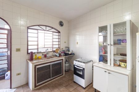 Casa à venda com 230m², 3 quartos e 3 vagas Casa à venda com 230m², 3 quartos e 3 vagasCozinha