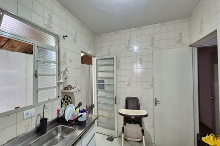 Casa à venda com 85m², 4 quartos e 4 vagas Casa à venda com 85m², 4 quartos e 4 vagasCozinha