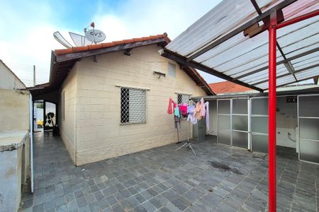 Casa à venda com 85m², 4 quartos e 4 vagas Casa à venda com 85m², 4 quartos e 4 vagasQuintal