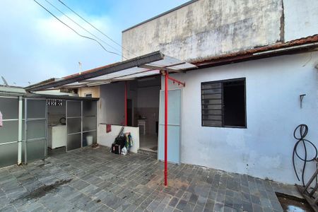 Casa à venda com 85m², 4 quartos e 4 vagas Casa à venda com 85m², 4 quartos e 4 vagasQuintal