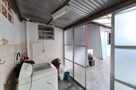 Casa à venda com 85m², 4 quartos e 4 vagas Casa à venda com 85m², 4 quartos e 4 vagasÁrea de Serviço