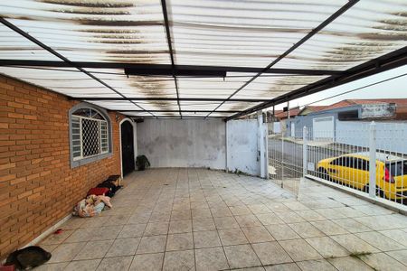 Casa à venda com 85m², 4 quartos e 4 vagas Casa à venda com 85m², 4 quartos e 4 vagasGaragem