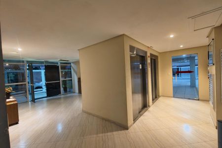 Apartamento para alugar com 89m², 2 quartos e 1 vaga Apartamento para alugar com 89m², 2 quartos e 1 vagaHall de entrada