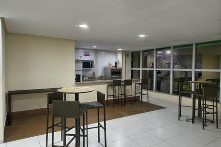 Apartamento para alugar com 89m², 2 quartos e 1 vaga Apartamento para alugar com 89m², 2 quartos e 1 vagaÁrea comum - Salão de festas