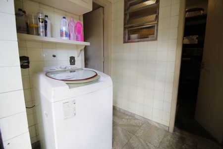 Casa de condomínio para alugar com 192m², 3 quartos e 2 vagasÁrea de Serviço