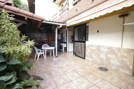 Casa de condomínio para alugar com 192m², 3 quartos e 2 vagasQuintal e churrasqueira 