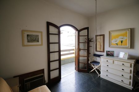 Casa de condomínio para alugar com 192m², 3 quartos e 2 vagasQuarto 2