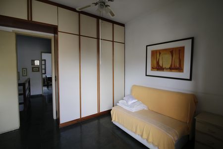 Casa de condomínio para alugar com 192m², 3 quartos e 2 vagasQuarto 2