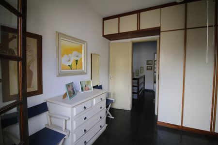 Casa de condomínio para alugar com 192m², 3 quartos e 2 vagasQuarto 2