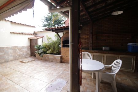 Casa de condomínio para alugar com 192m², 3 quartos e 2 vagasQuintal e churrasqueira 