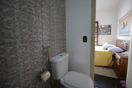 Casa de condomínio para alugar com 192m², 3 quartos e 2 vagasBanheiro da Suíte 1