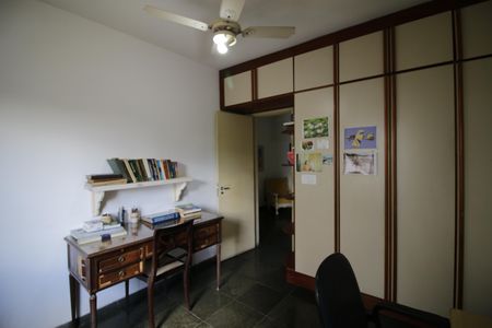 Casa de condomínio para alugar com 192m², 3 quartos e 2 vagasQuarto 3
