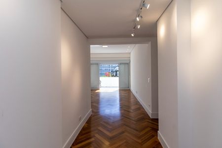 Apartamento à venda com 202m², 3 quartos e 1 vaga Apartamento à venda com 202m², 3 quartos e 1 vagaFoto 03