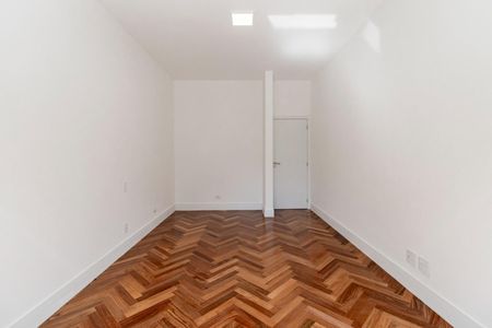Apartamento à venda com 202m², 3 quartos e 1 vaga Apartamento à venda com 202m², 3 quartos e 1 vagaFoto 06