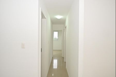 Corredor de apartamento para alugar com 3 quartos, 67m² em Jardim Monte Kemel, São Paulo