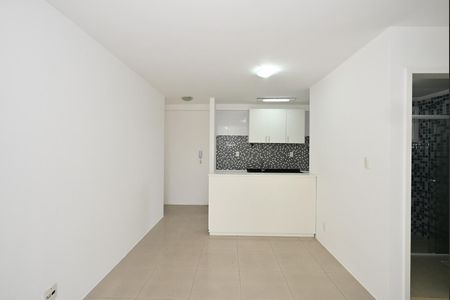 Sala de apartamento para alugar com 3 quartos, 67m² em Jardim Monte Kemel, São Paulo