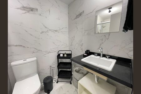 Studio para alugar com 29m², 1 quarto e sem vaga Studio para alugar com 29m², 1 quarto e sem vagaBanheiro