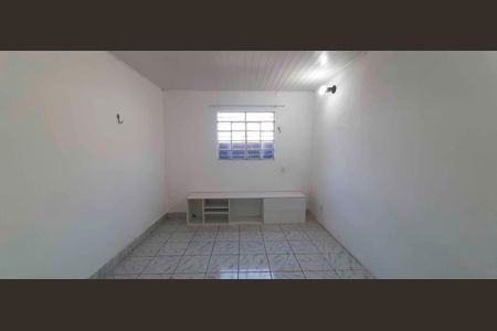 Casa para alugar com 50m², 2 quartos e 1 vaga