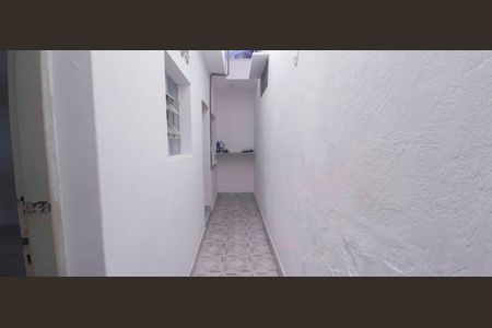 Casa para alugar com 50m², 2 quartos e 1 vaga Casa para alugar com 50m², 2 quartos e 1 vagaCorredor Interno