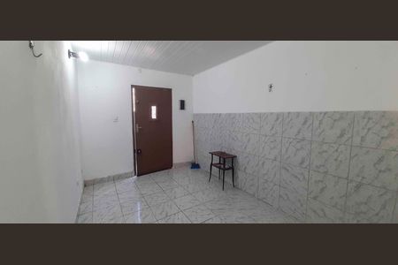 Casa para alugar com 50m², 2 quartos e 1 vaga
