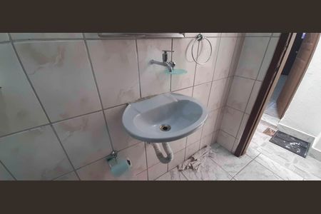 Casa para alugar com 50m², 2 quartos e 1 vaga