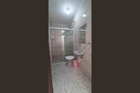 Casa para alugar com 50m², 2 quartos e 1 vaga Casa para alugar com 50m², 2 quartos e 1 vagaBanheiro