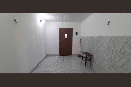 Casa para alugar com 50m², 2 quartos e 1 vaga